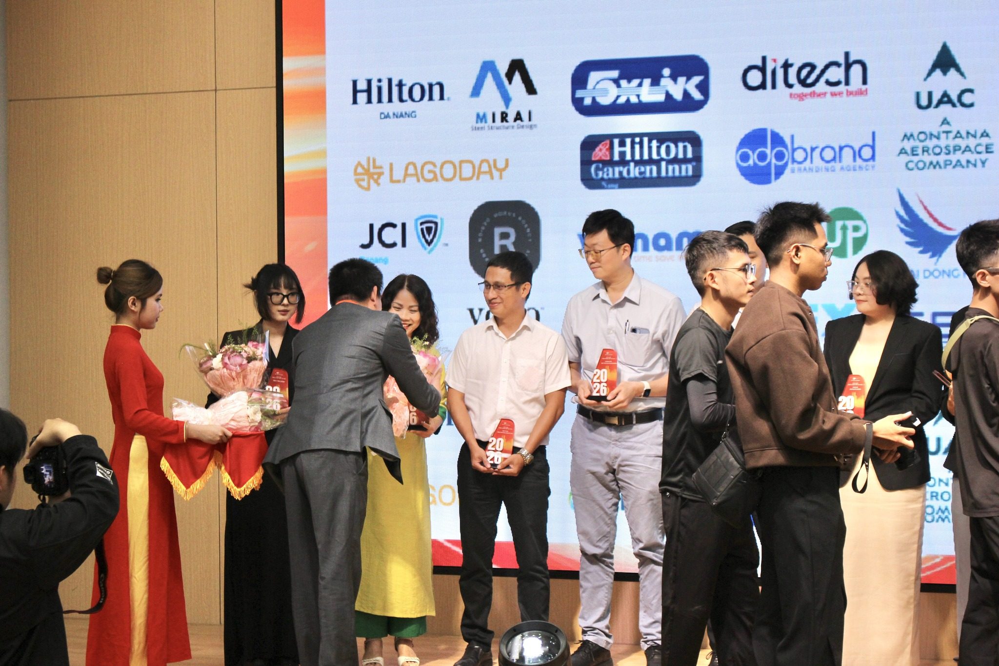 Event Moment 13