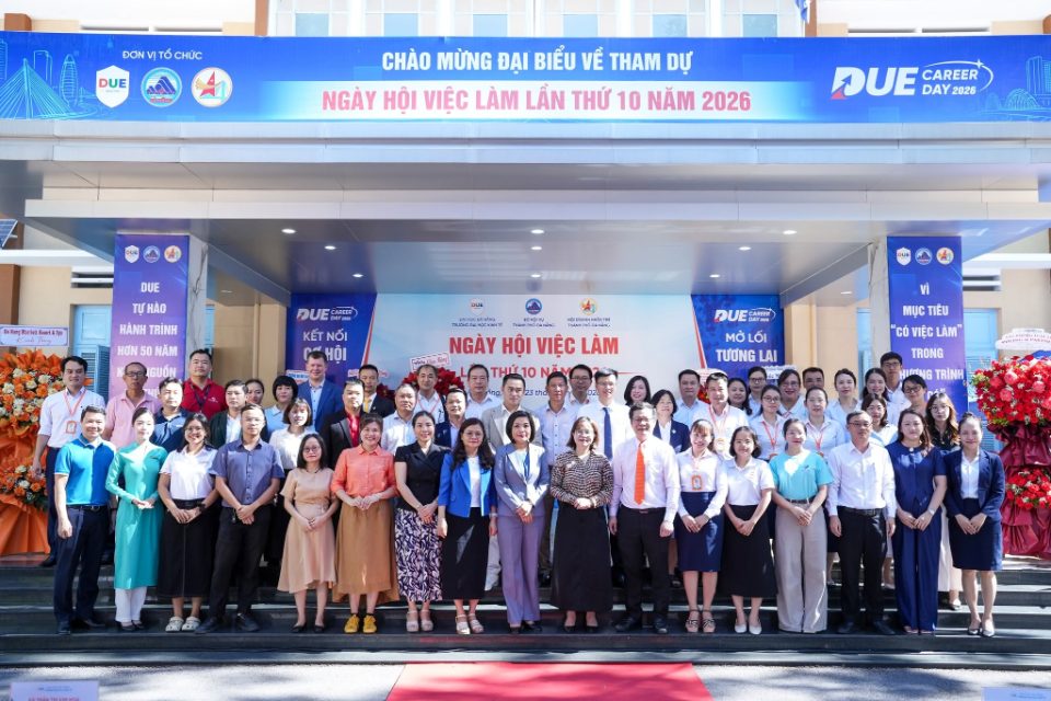 Ngày hội việc làm cùng các trường đại học